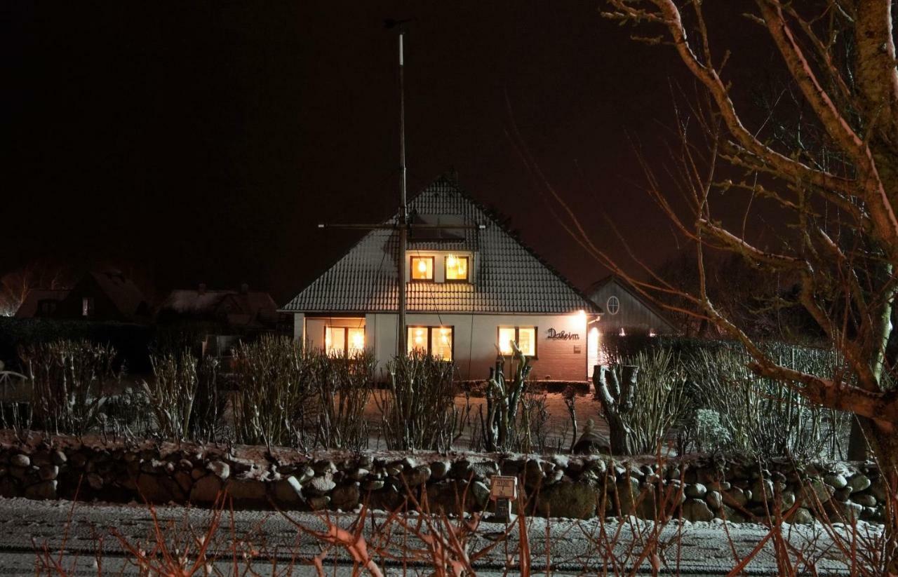 Haus Daheim Lägenhet Utersum Exteriör bild
